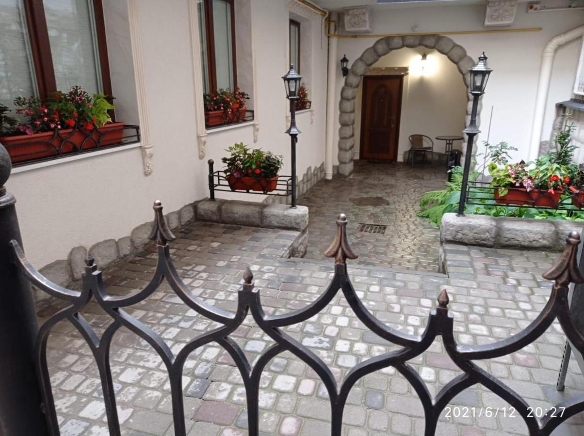 Rynok 25 Modern Lviv Centerアパートメント エクステリア 写真
