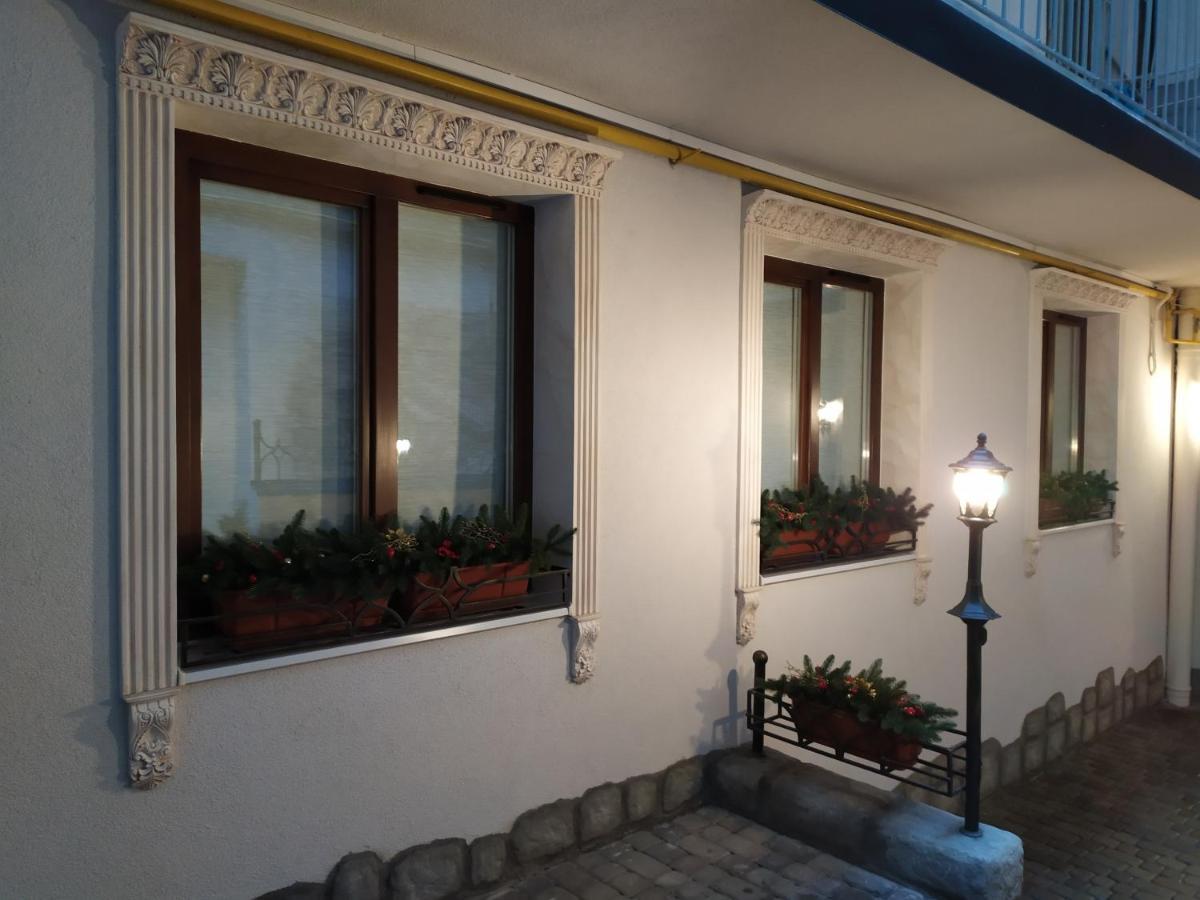 Rynok 25 Modern Lviv Centerアパートメント エクステリア 写真
